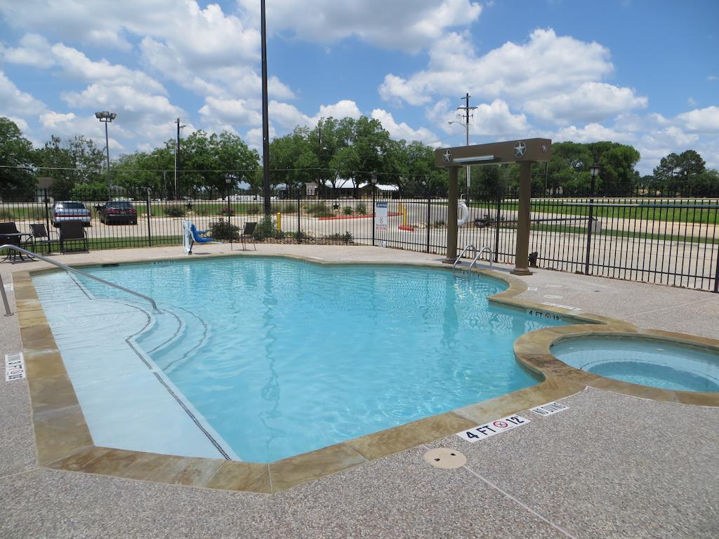 Hotel Texas Hallettsville Eksteriør billede