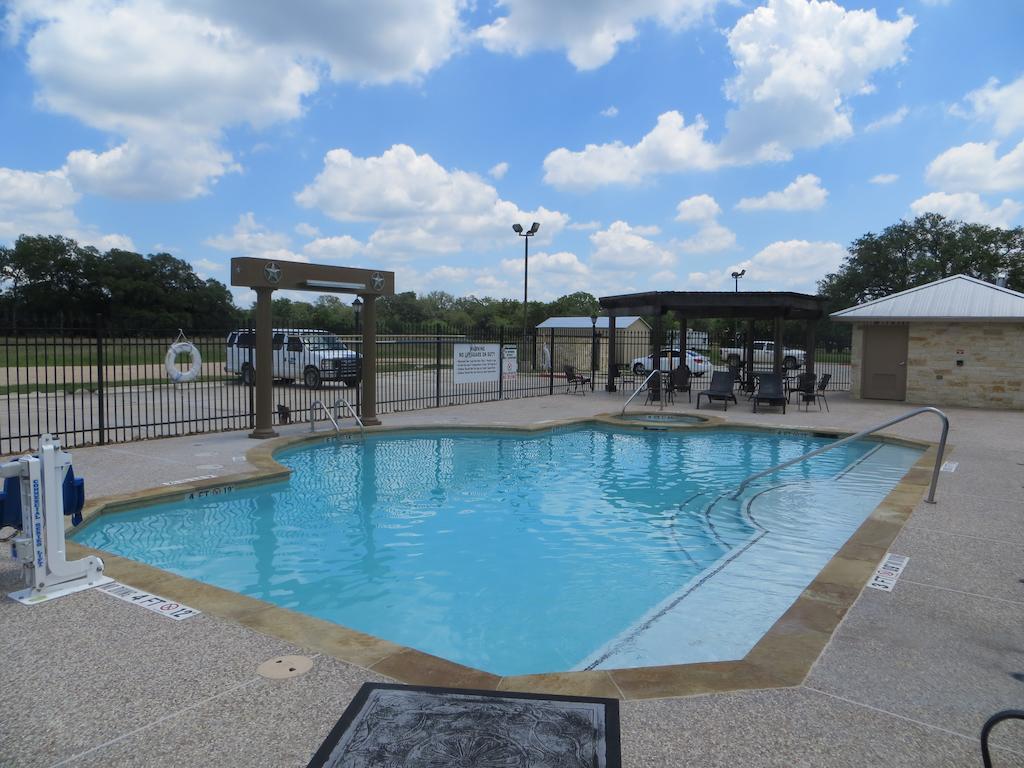 Hotel Texas Hallettsville Eksteriør billede